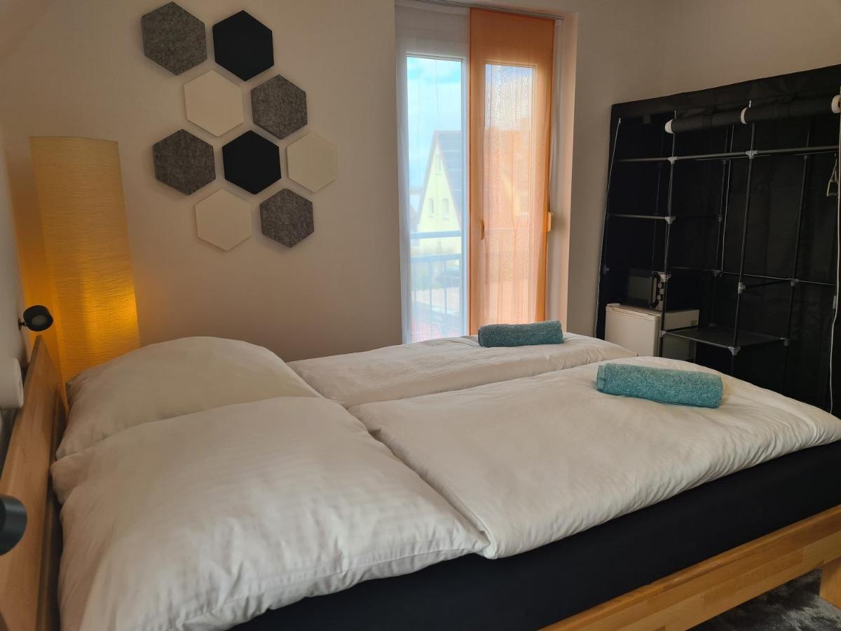Lichtdurchflutetes Zimmer - Mainwiesen Waldbuttelbrunn Ngoại thất bức ảnh